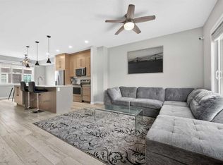 30 N Cornerstone Mnr NE #410, Calgary, AB T3N 1E6