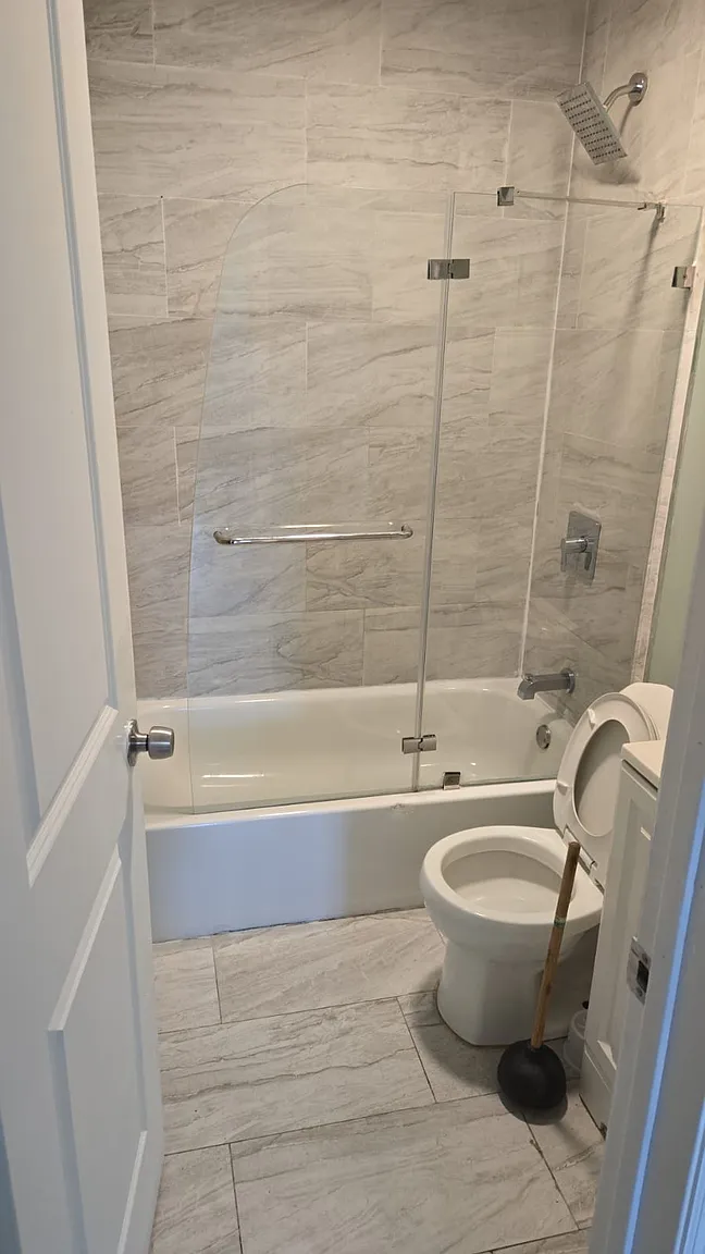 430 S 18th St Floor 3 photo 1