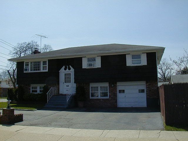 1st image of 2440 7th St