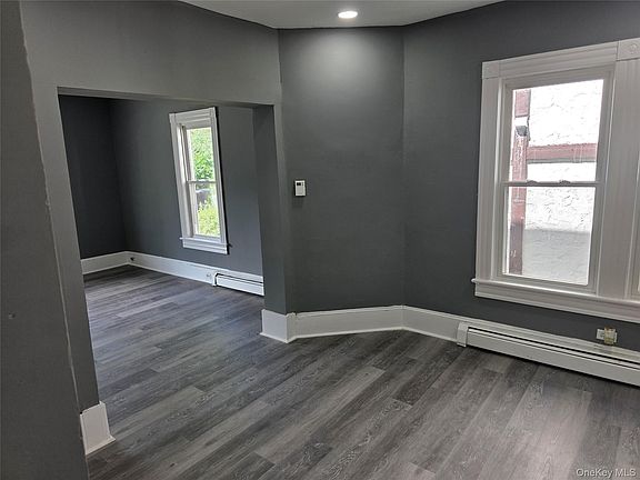 3rd image of 116 Orchard St