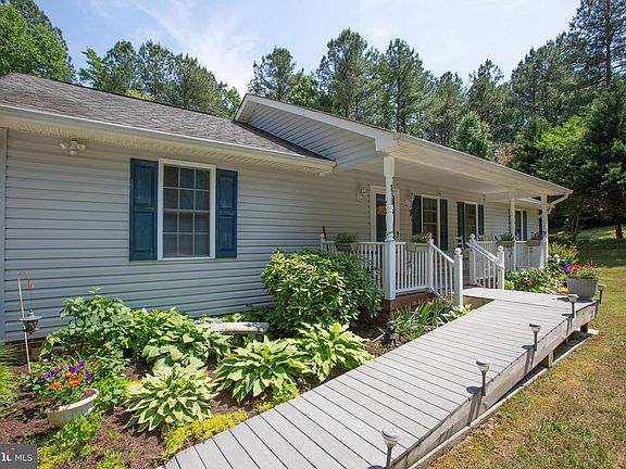 Trex Decking Ramp Installed Over Steps & Sidewalk