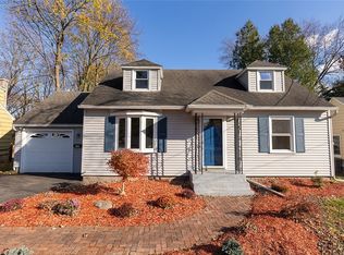 109 Lynn Dr, North Syracuse, NY 13212