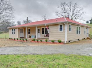 380 Gum Branch Rd, Burns, TN 37029
