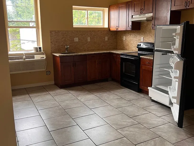 4700 Stenton Ave. — Photo 20