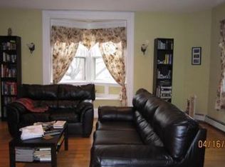 55 Woburn St #1, Reading, MA 01867