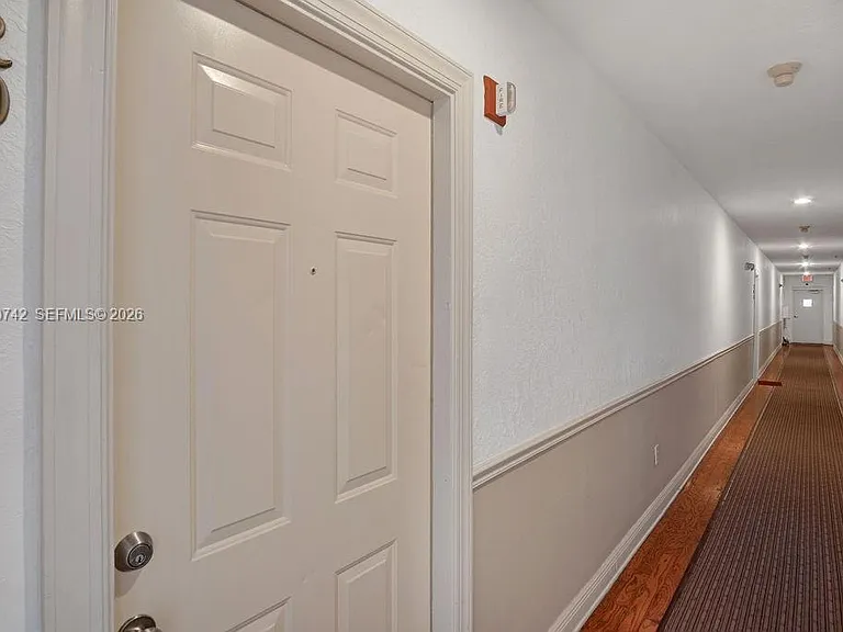 747 Michigan Ave #201 — Photo 21