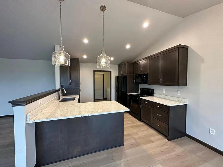 2911 Sabal Oak Dr — Photo 2