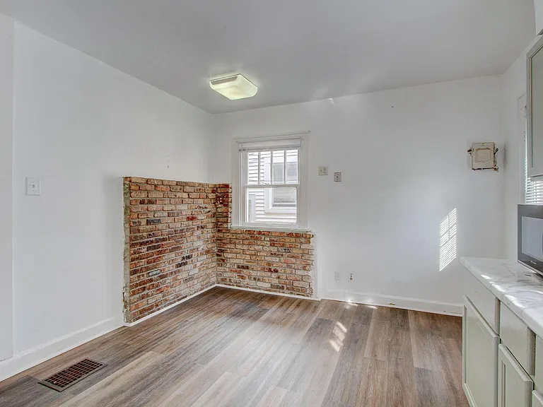 4239 N College Ave — Photo 11