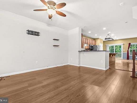 4th image of 4610 Alliance Way