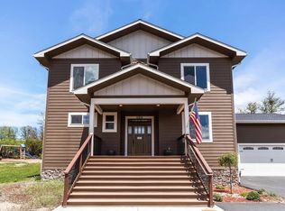 1399 Northridge Dr, Mount Shasta, CA