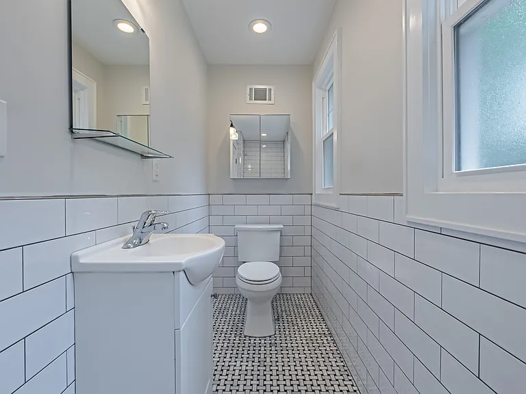 26 Glenwood Ave — Photo 10