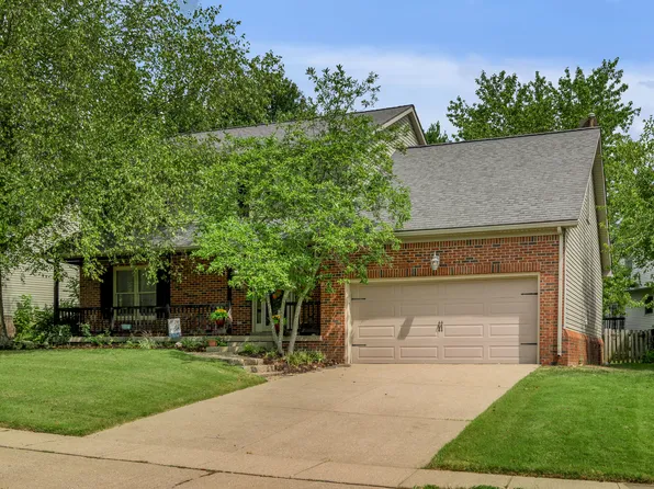 4560 Clubhouse Dr, Lexington, KY 40514