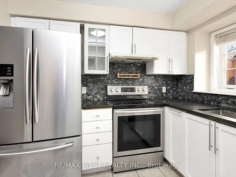 50 Strathaven Dr #75 — Photo 7