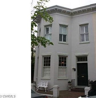 Beautiful House in the Fan