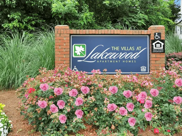 Villas at Lakewood Apartment Homes