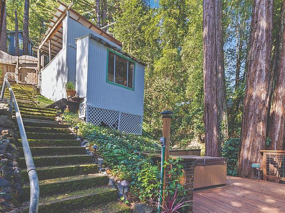 3rd image of 9085 Middle Terrace