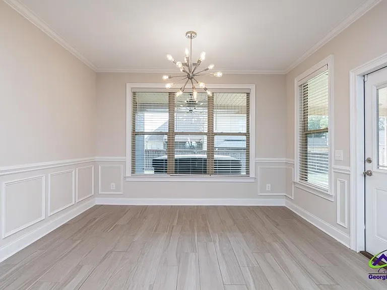 101 Georgia Dean St — Photo 20