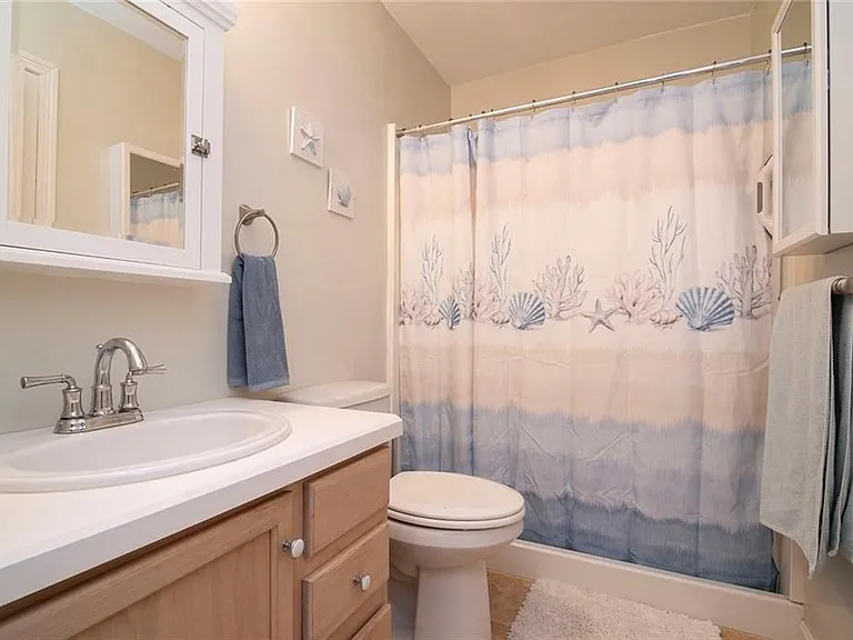 32 Tum A Lum Cir — Photo 11