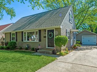 210 N 90th St, Milwaukee, WI 53226