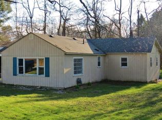 4249 Riverside Rd, Benton Harbor, MI 49022