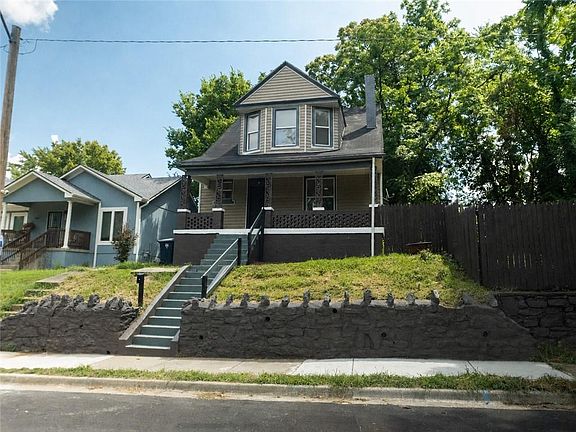 3rd image of 2011 Montgall Ave