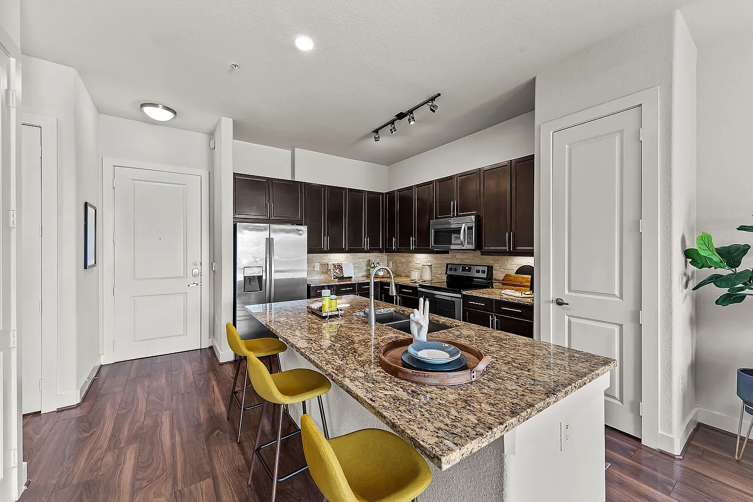 1 bed, 497 sqft, $2,275 — Photo 1