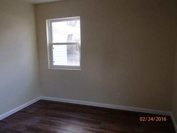 3rd image of 5618 Wabash Ave