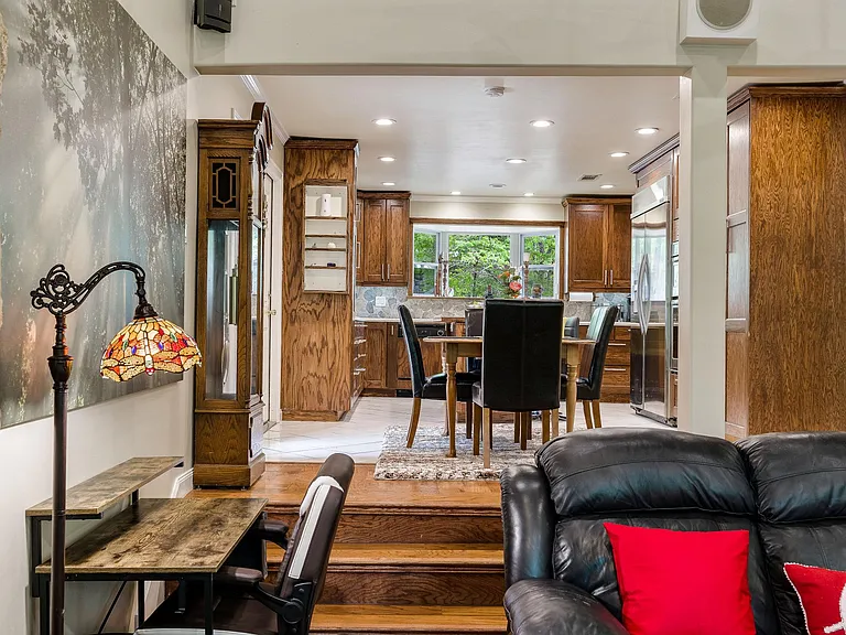433 Ensign Ln — Photo 24