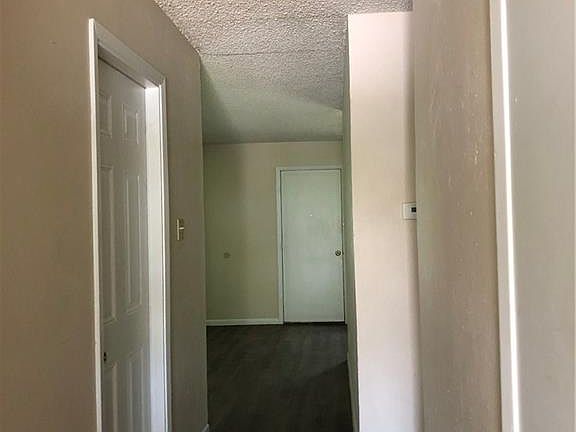 3rd image of 3403 Meadowlark Ln