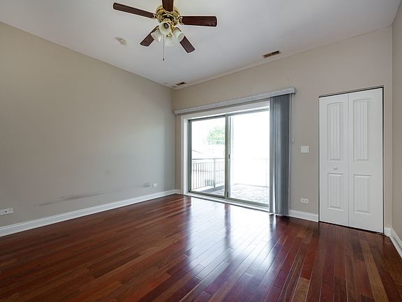 3rd image of 2841 N Pulaski Rd APT 1N