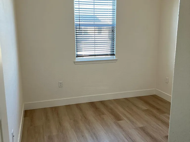 3554 Nuestra Ave — Photo 47