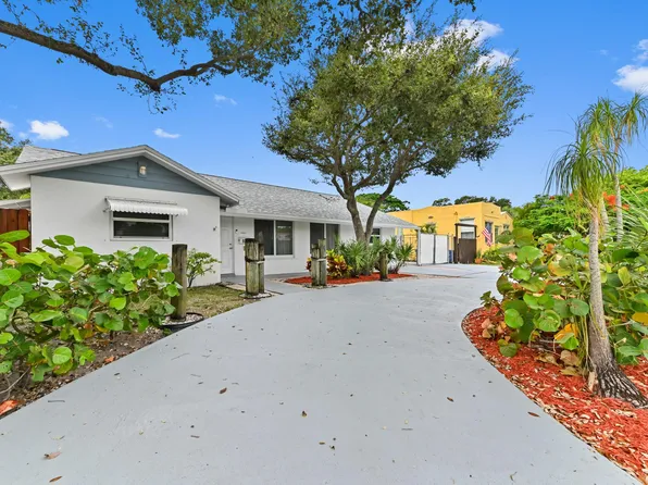 522 Evergreen Drive, Lake Park, FL 33403