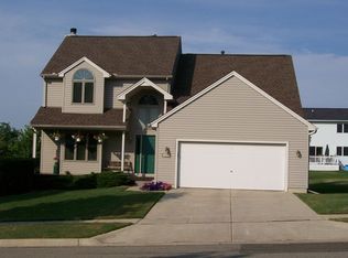 1239 Colony Dr, Saline, MI 48176