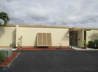 7001 Crown Gate Pl, Miami Lakes, FL 33014