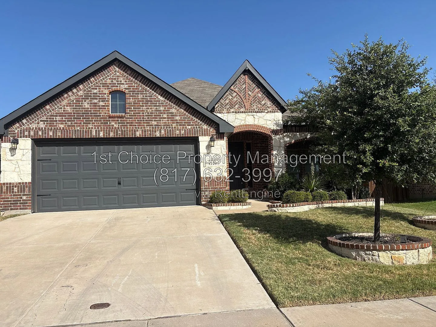 3 bed, 2.0 bath, 1989 sqft, $2,395 — Photo 1
