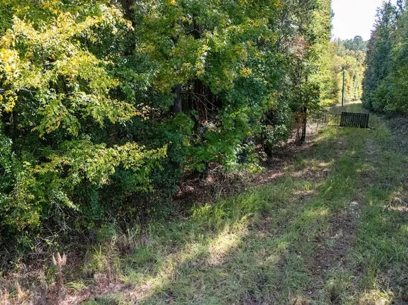 194 Mountain Laurel Dr, Pine Mountain, GA 31822