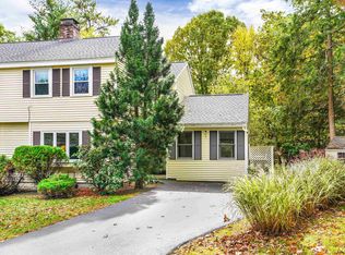10 Button Dr #B, Londonderry, NH 03053