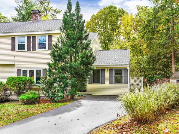 10 Button Drive #B, Londonderry, NH 03053