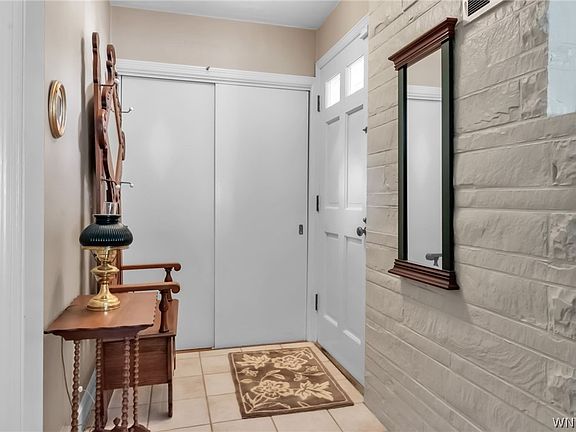 3rd image of 31 Rosedale Ave