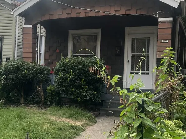 2225 W Market St, Louisville, KY 40212