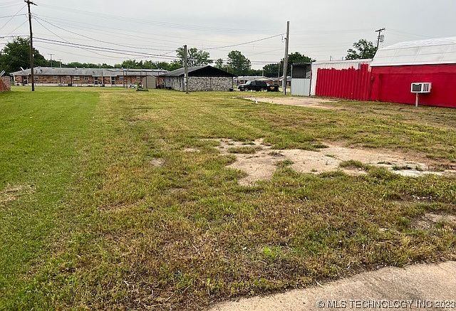 1st image of Broadway Ave