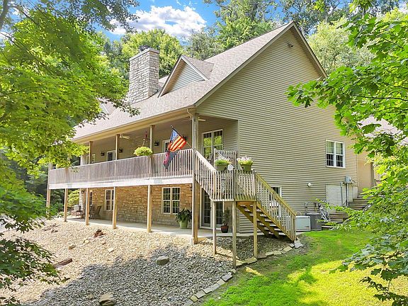 3rd image of 8970 Loches Rd