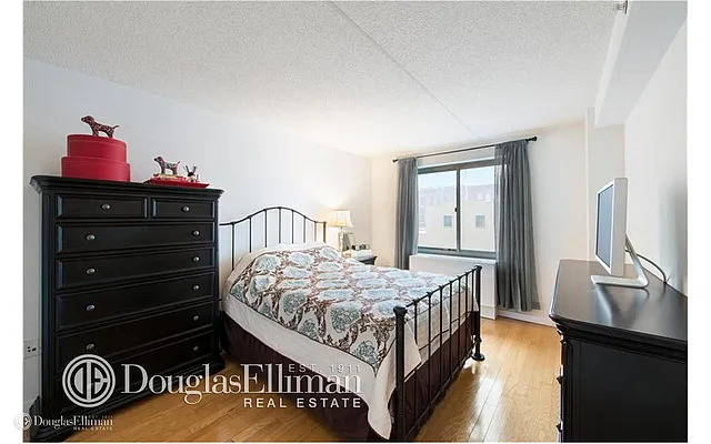 Rented by Douglas Elliman | media 11