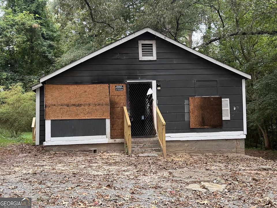 2nd image of 1300 Nash Rd NW