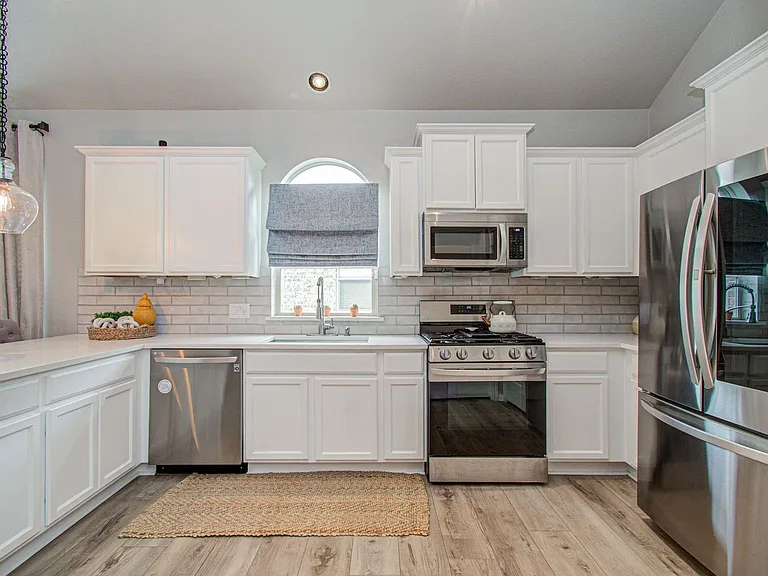21379 Village Crossing Ln — Photo 10