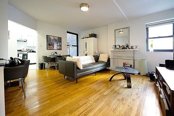 1st image of 12 W 9th St APT 4C