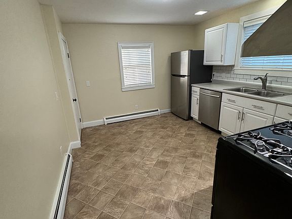 living room looking into kitchen
