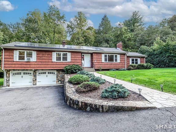 3rd image of 308 Shelton Road