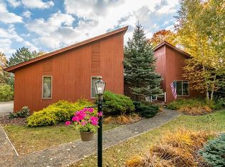 77 Mount Pisgah Ln, Saranac Lake, NY 12983