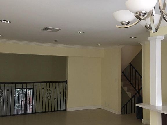 5th image of 432 Pomelo Ave APT D